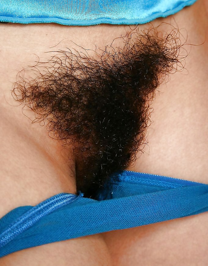 Porn Pics Random cutie bush chicks