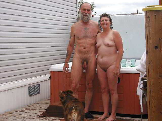 Porn Pics Naked couples 7.