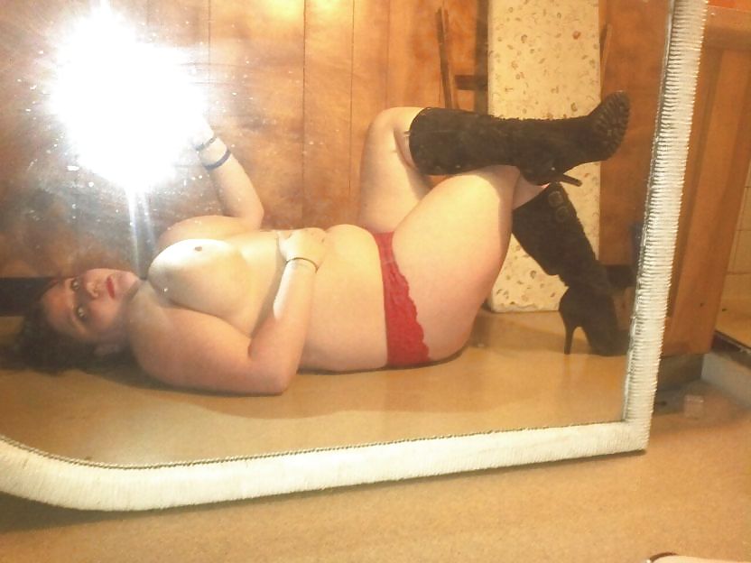 Porn Pics BBW girl Kirsty selfpics