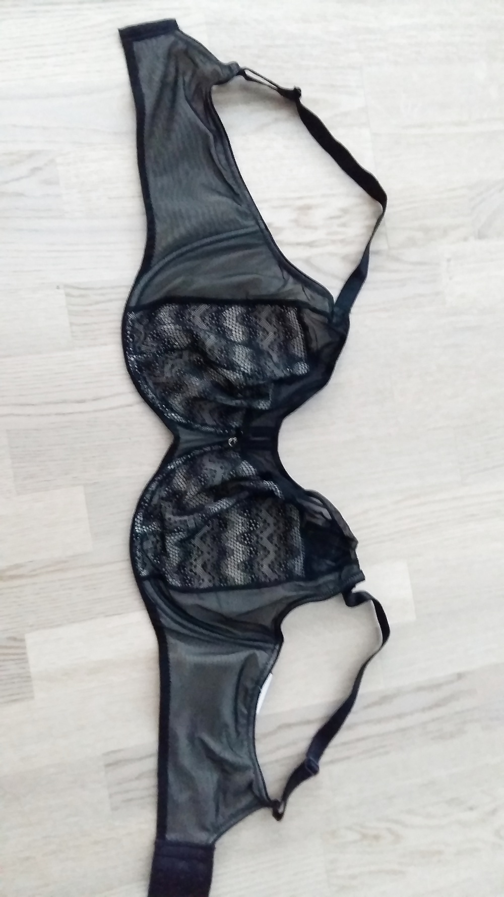 Porn Pics 100G white bra