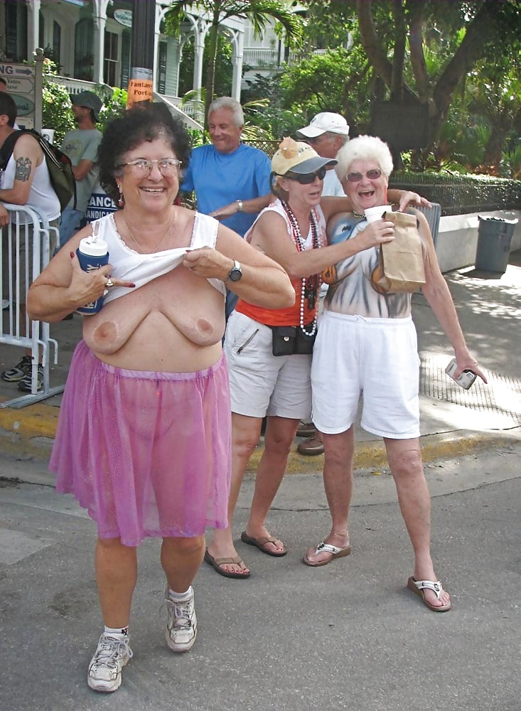Porn Pics Saggy tits 7.