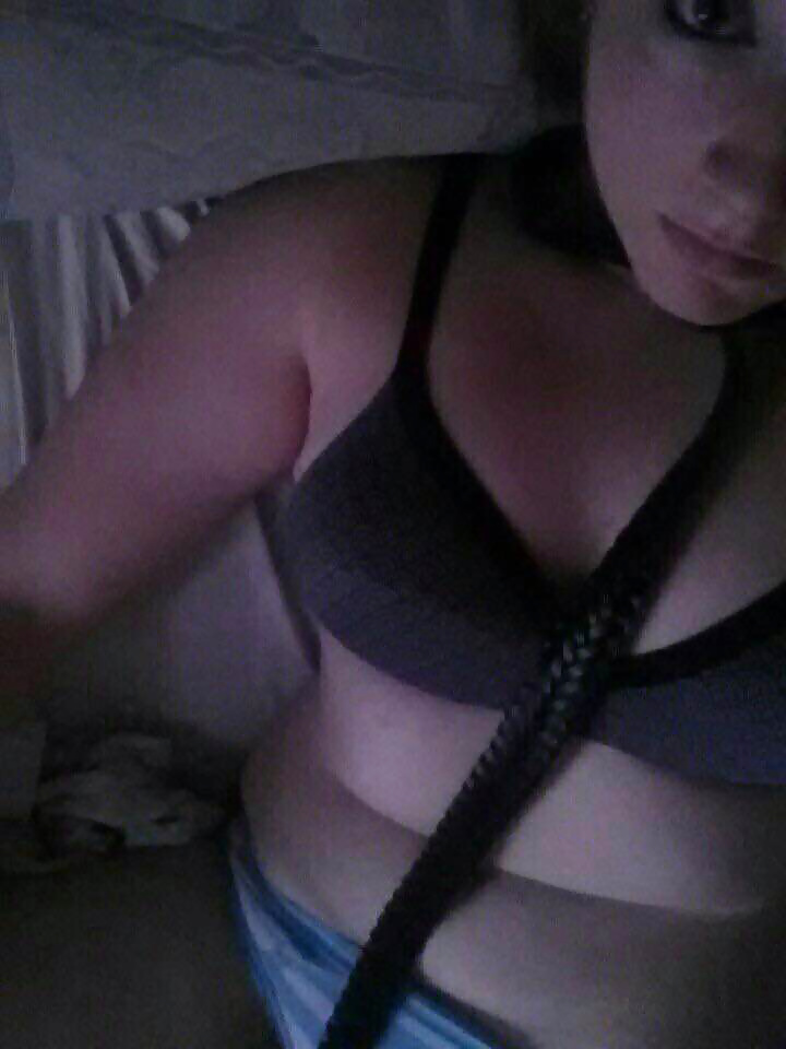 Porn Pics KIK SLUTS