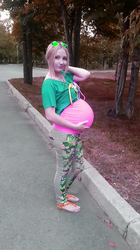 Porn Pics Friday's collection 8th April