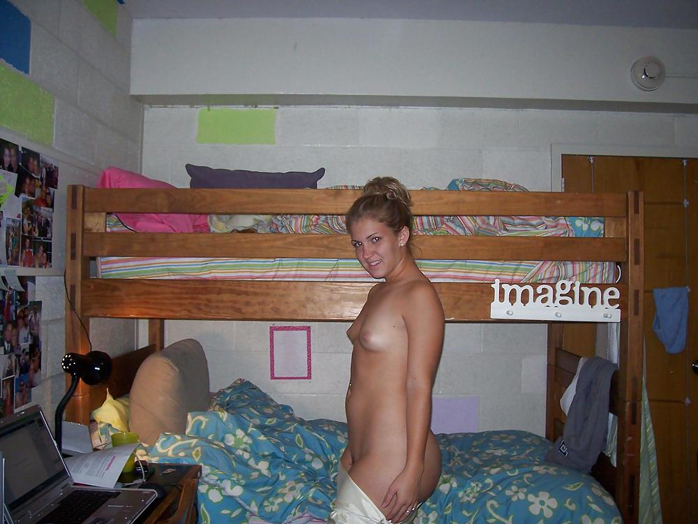 Porn Pics US student teasing - N. C.