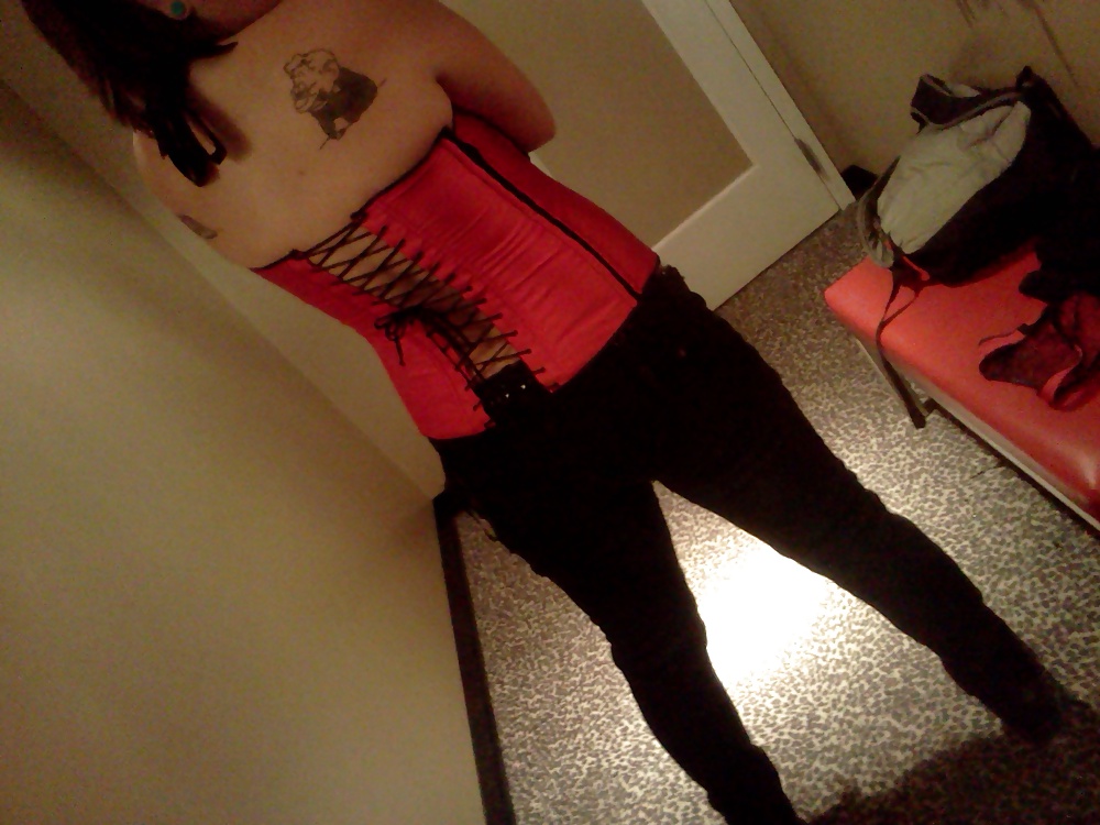 Porn Pics Selfshoot Girl 1