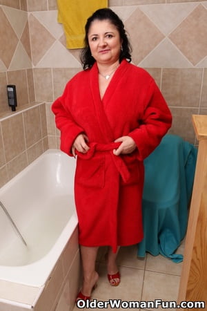 dressed to undressed from olderwomanfun         