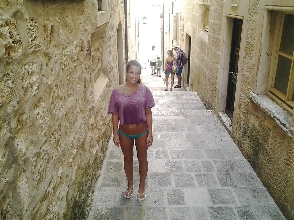 Porn Pics Anna goes on holidays