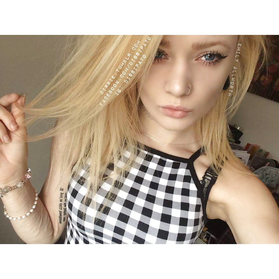 Porn Pics Emily