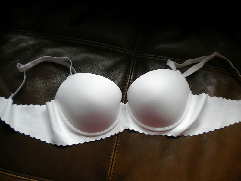 Porn Pics A Cup girls and bras