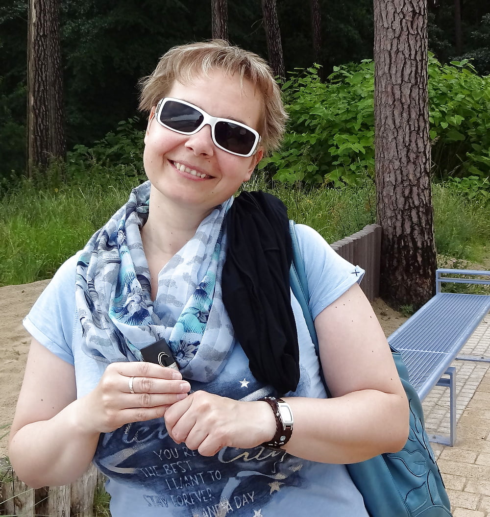 Porn Pics Anja schluckt alles