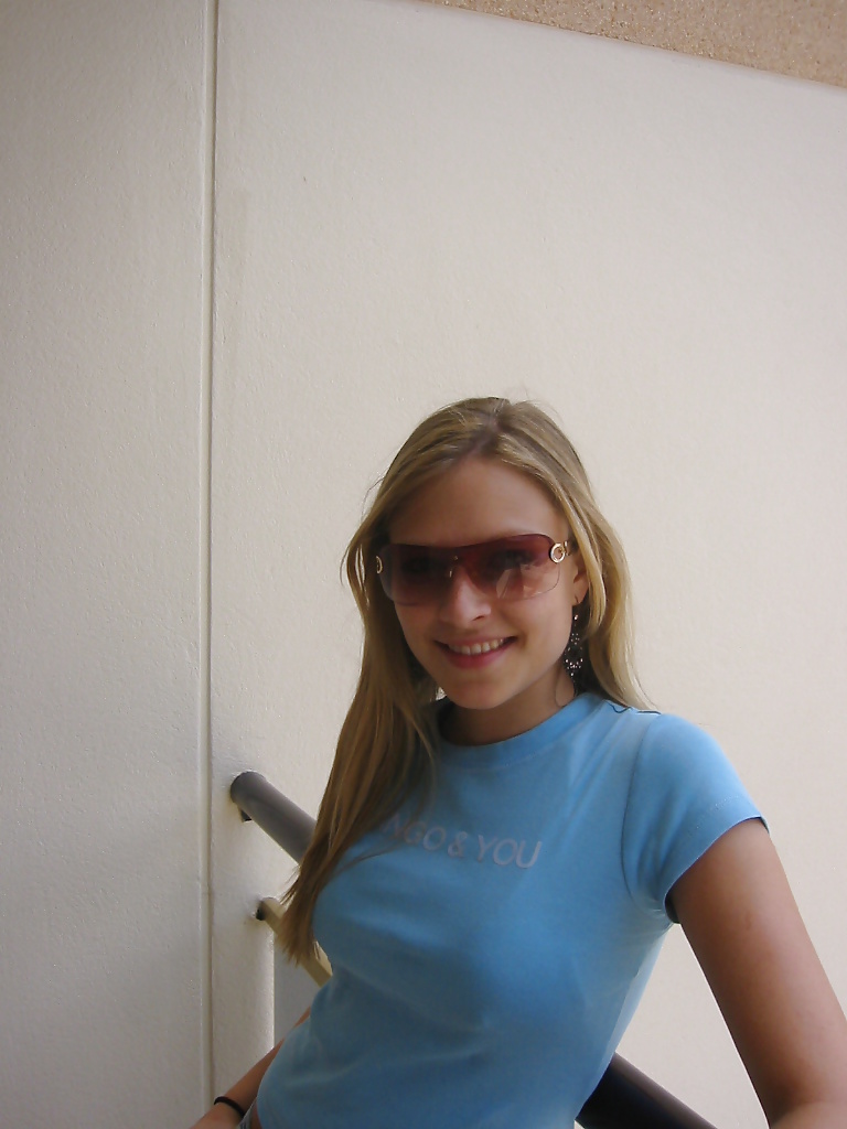 Porn Pics not sisters on Vacation - Enjoy CardinalRoss!