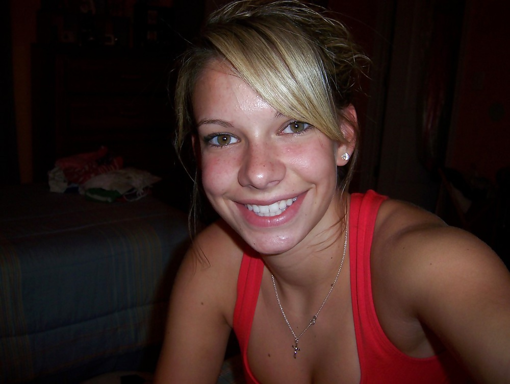 Porn Pics Pretty Amateur Allie