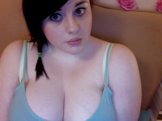 Porn Pics Huge Tits Cute Face