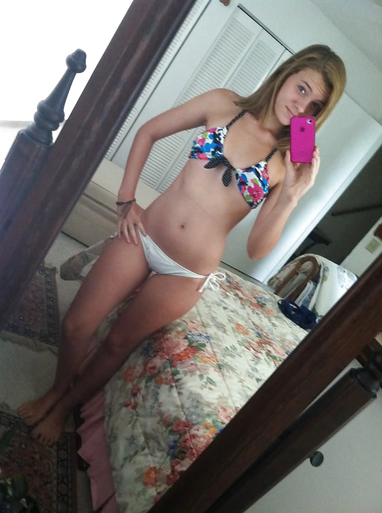 Porn Pics Cute bikini teen Megan