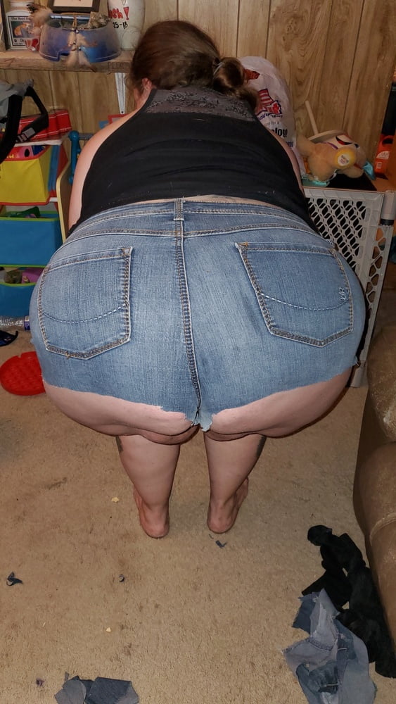 Daddy made me some slutty shorts MyBBW - 7 Photos 