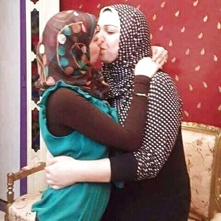 Sex hijab live Muslim Camgirl: