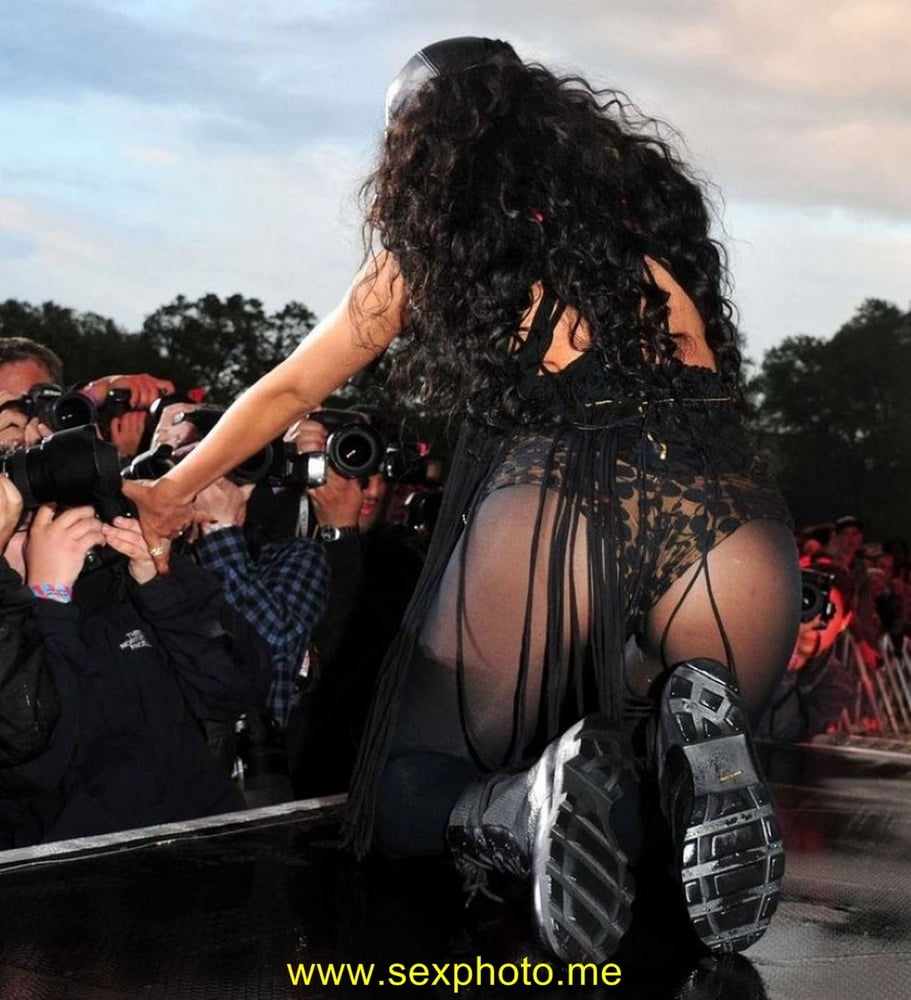 Rihanna Pussy Cameltoe Upskirt Seethrough Celeb