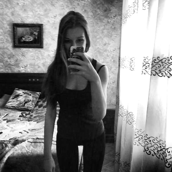 Porn Pics Amature girl Alina Doncova selfies