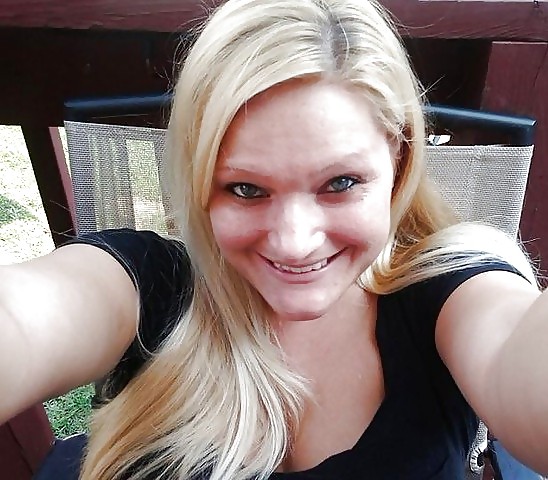 Porn Pics MelissaJ From ' SmutDates Dot Com '