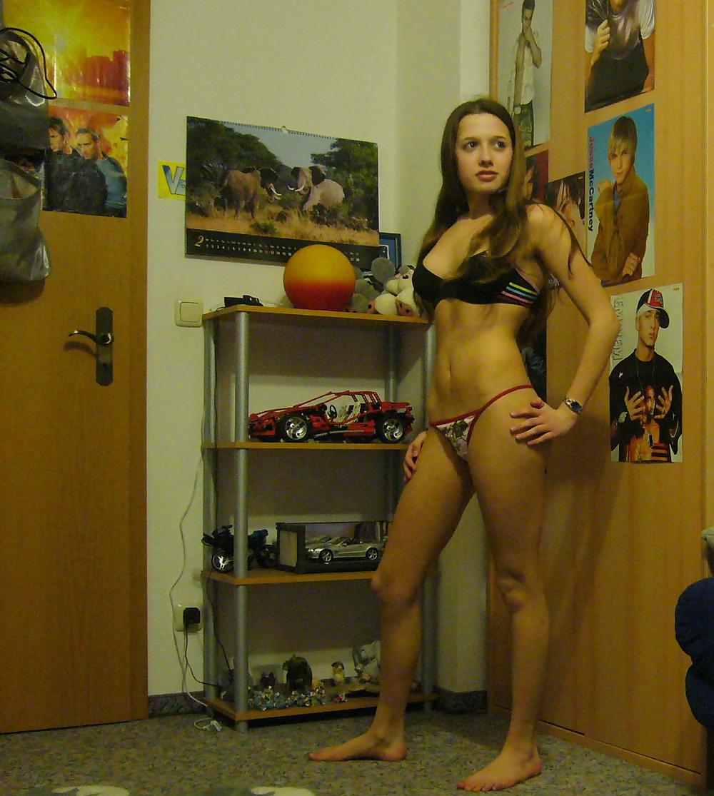Porn Pics Sexy German Amateur Teeny Nicole