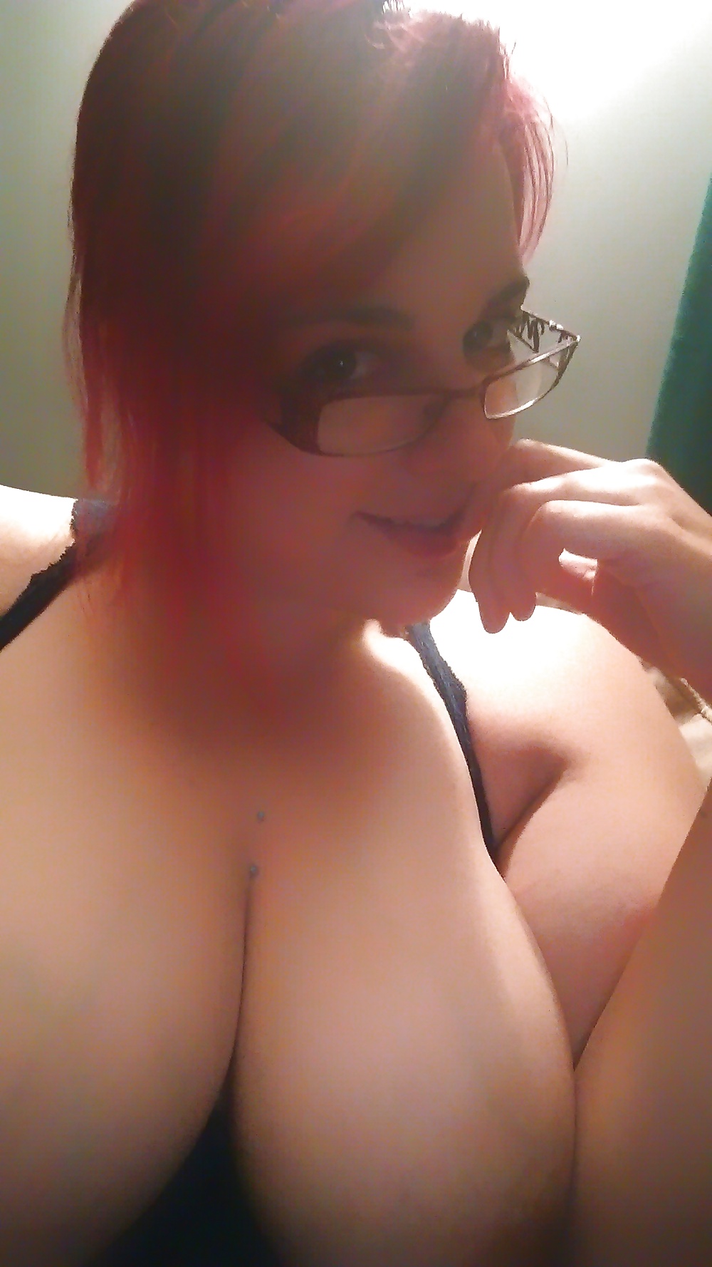 Porn Pics Big Tit Nerdy Girl 02