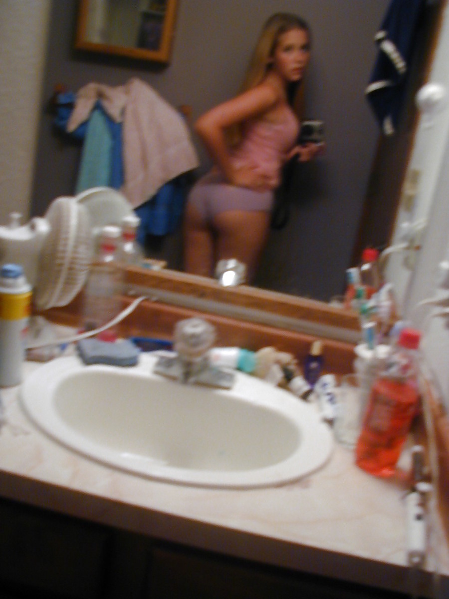 Porn Pics Selfshot 13