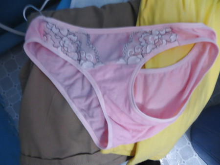 My older sister's pink panty 17-04-2014