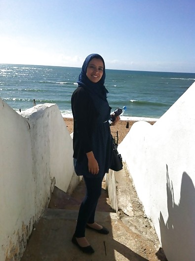 Porn Pics ouafa salope marocaine 35ans arab, hijab