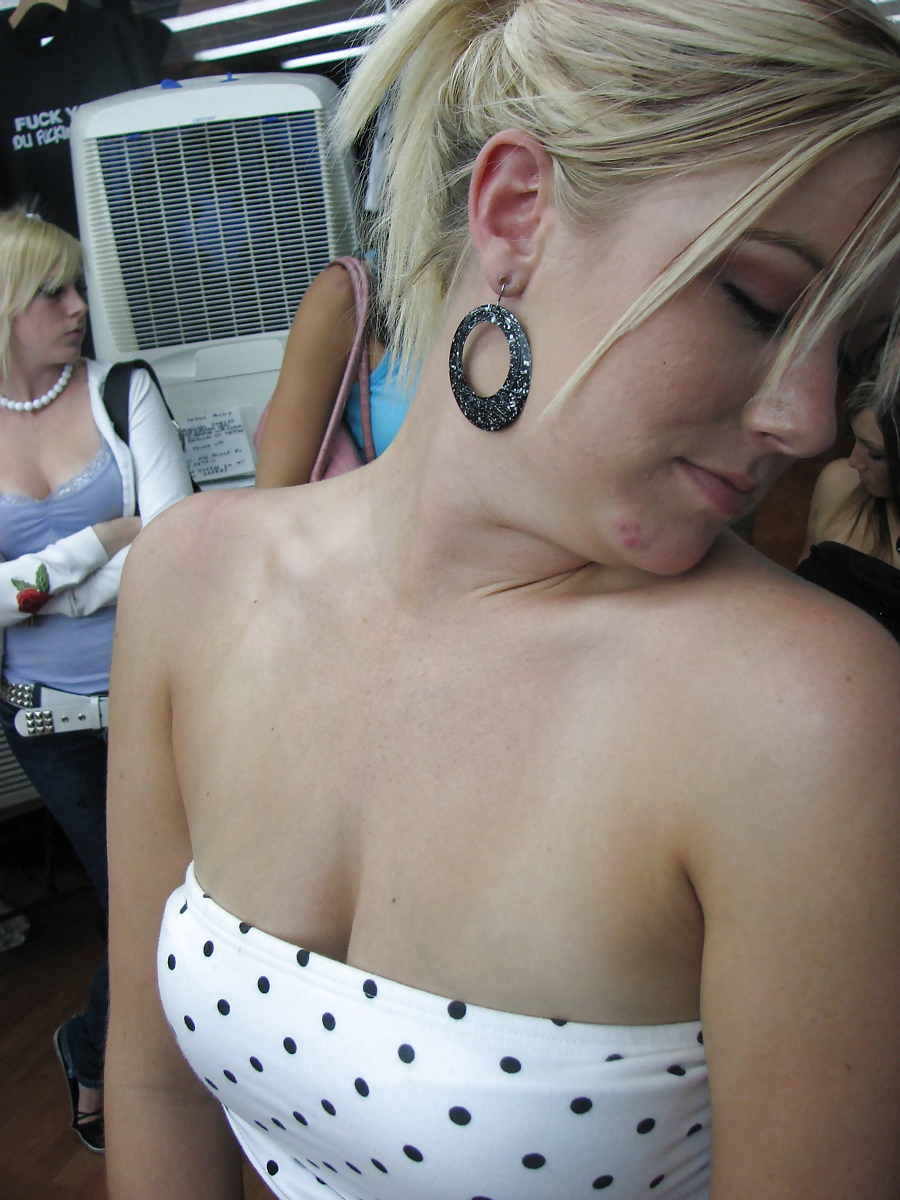 Porn Pics Getting Tattoo