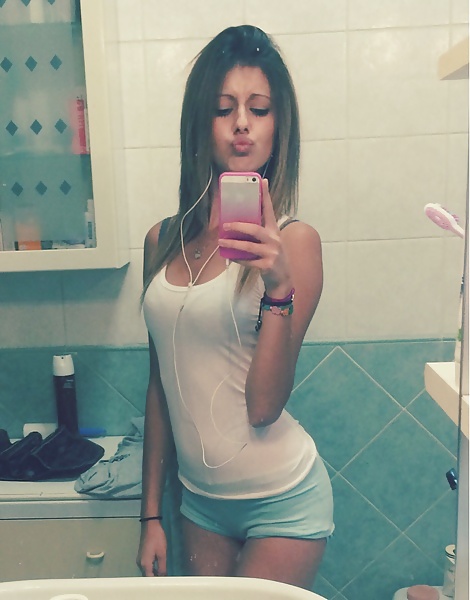 Porn Pics My hot friend (3)