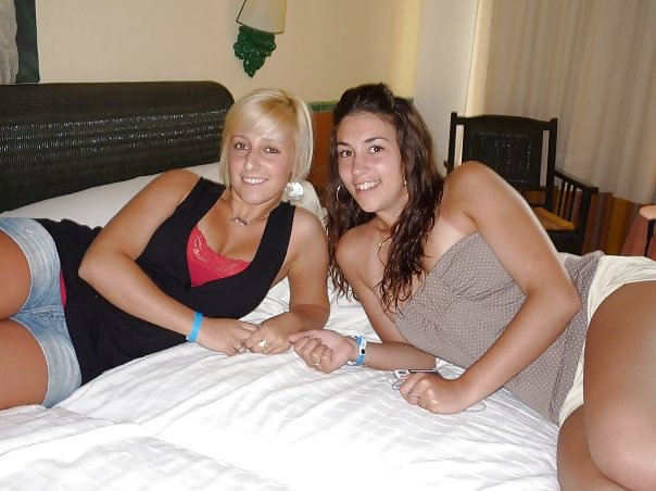 Porn Pics facebook teen Cath and sexy friends
