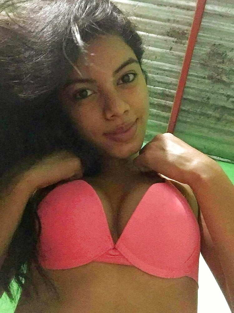 Luisa Fernanda G. - 10 Photos 