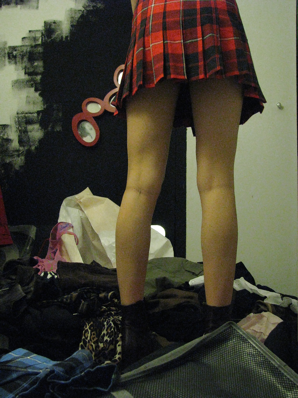 Porn Pics Pour Philcand2 en mini kilt upskirt