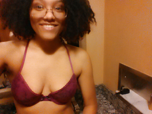 Porn Pics 'Ashlee' Cute Ebony friend from Baltimore