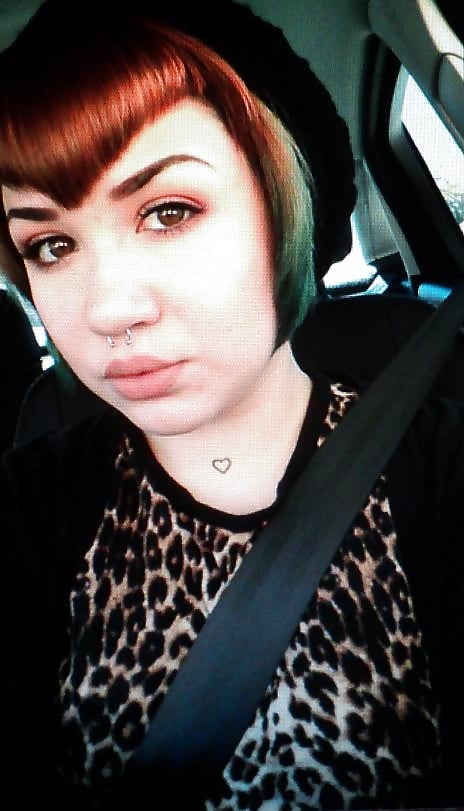 Porn Pics Stupid slut Hannah