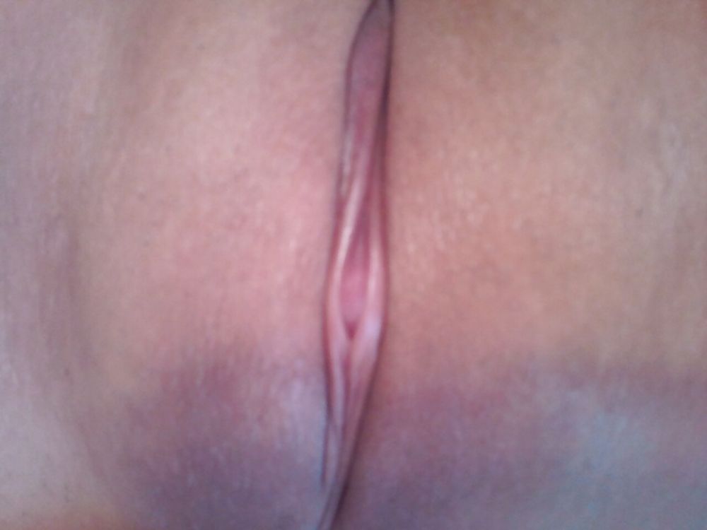 Porn Pics my girls shaved pussy