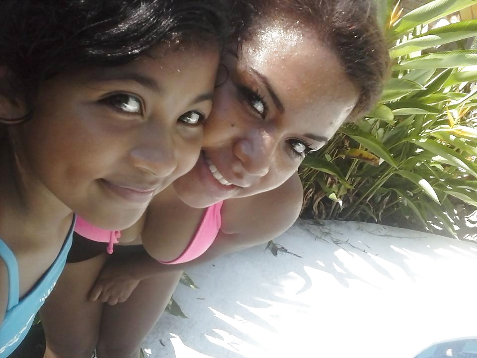 Porn Pics Morena chichona!