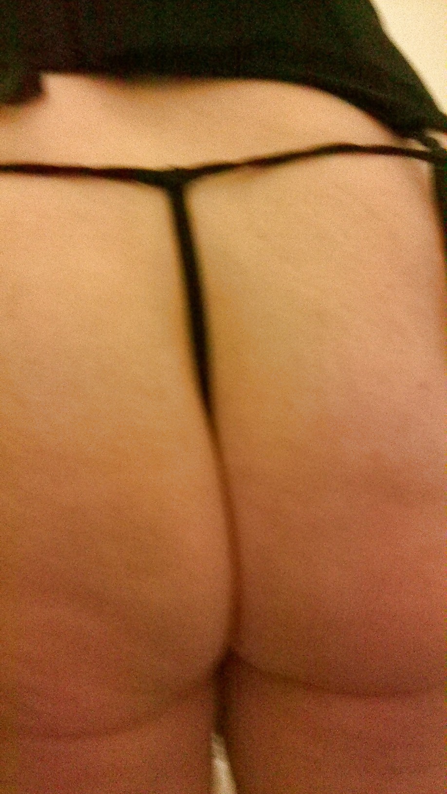 Porn Pics Pet modeling new outfit for Master