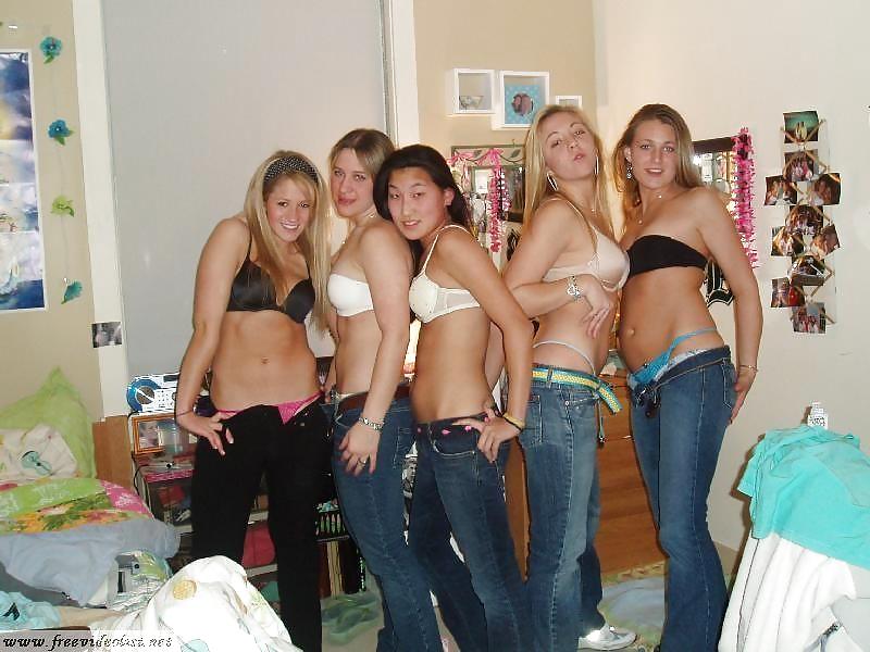 Porn Pics which would you take? round 1 (vote on all!)