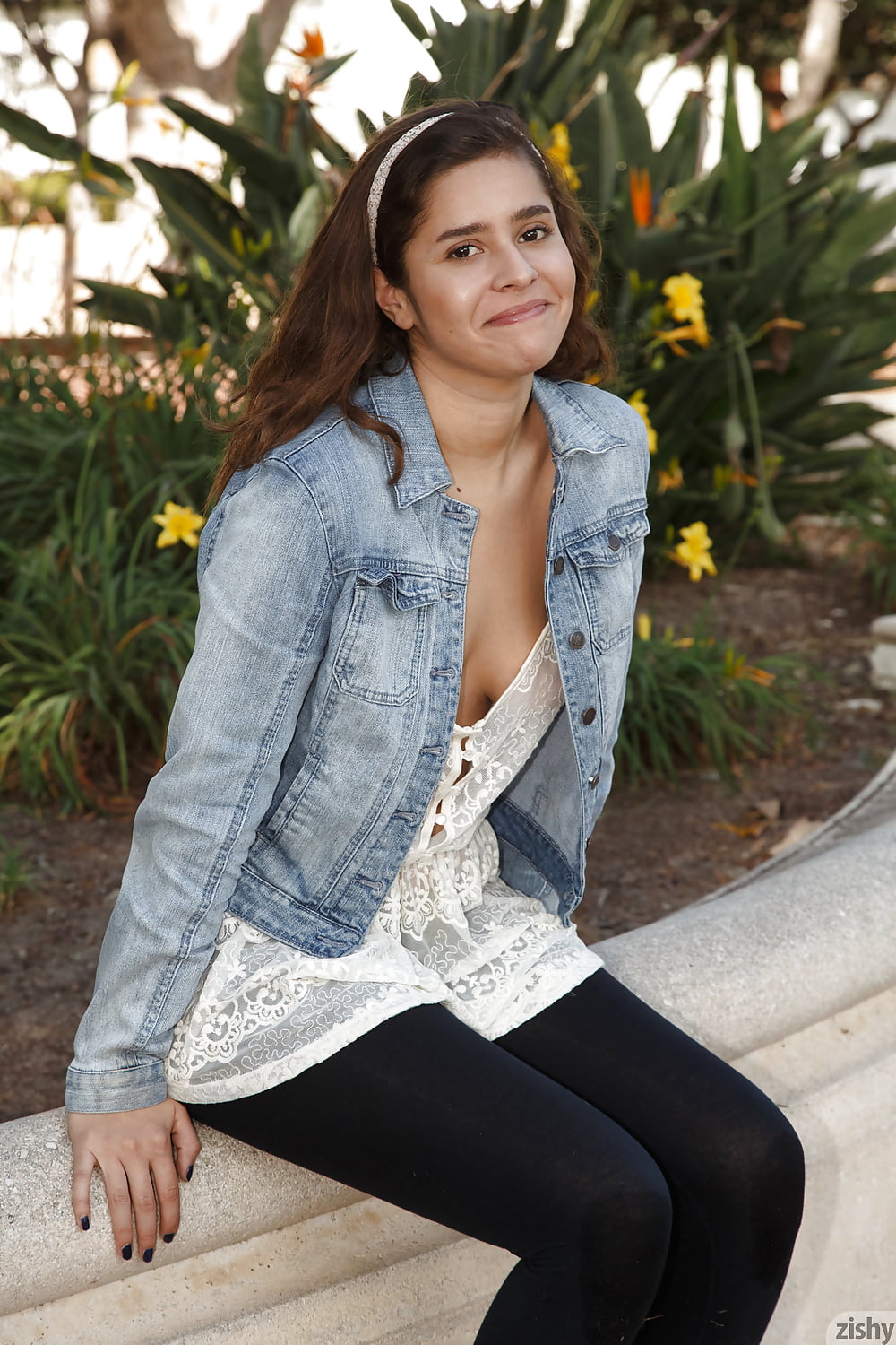 Porn Pics Bonnes petites putes