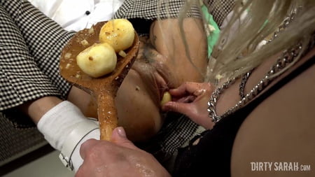 dirty sarah anal massacre with a giant eggplant         