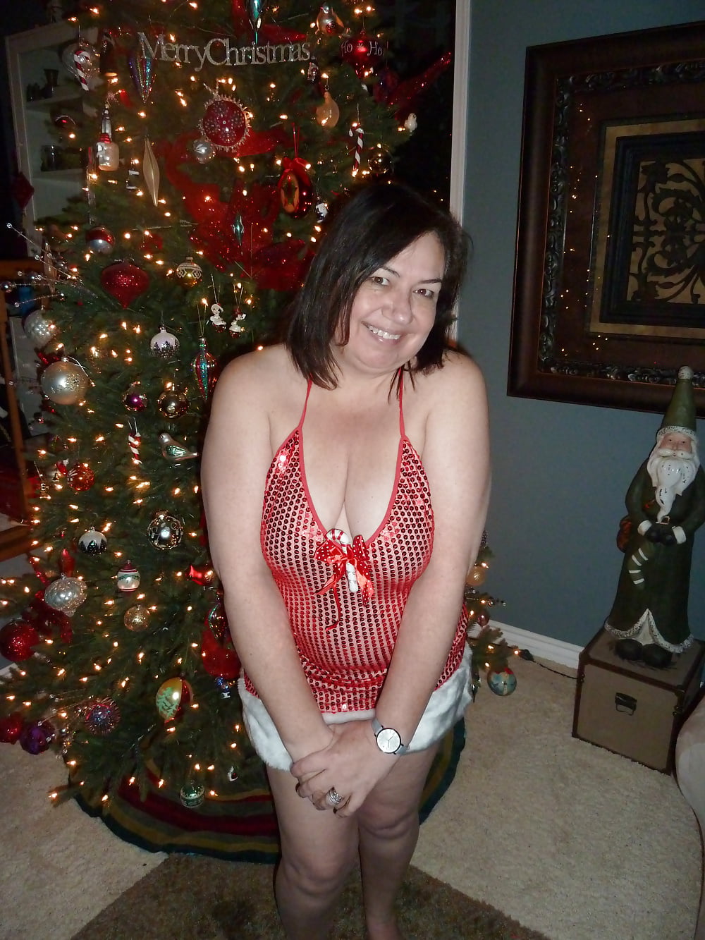 Porn Pics Holiday Slut Wife
