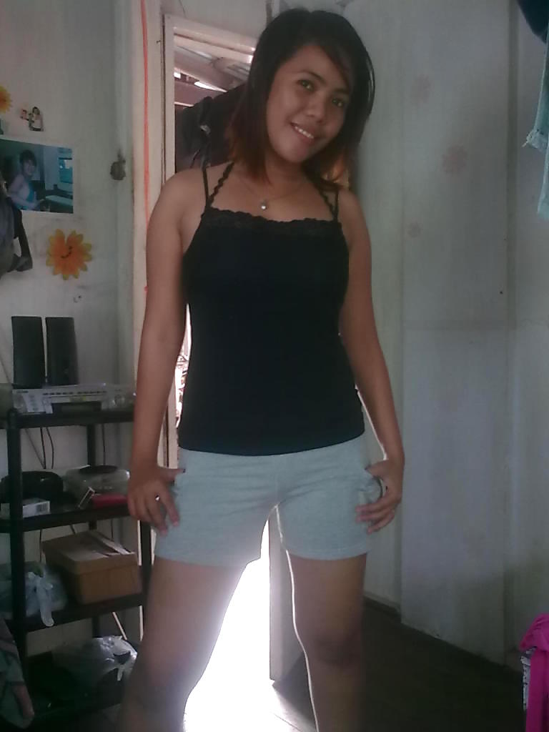 Porn Pics MORE OF LYN