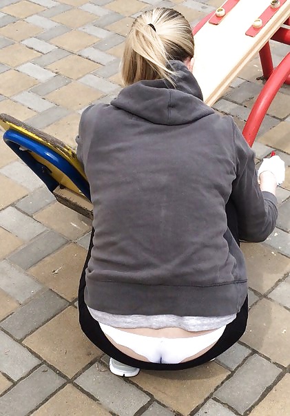 Porn Pics I see your panties! 3