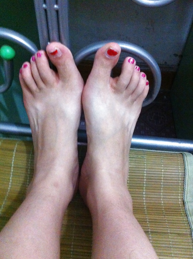 Porn Pics (3) My asian GF's feet, toes and soles! Chinese foot fetish!
