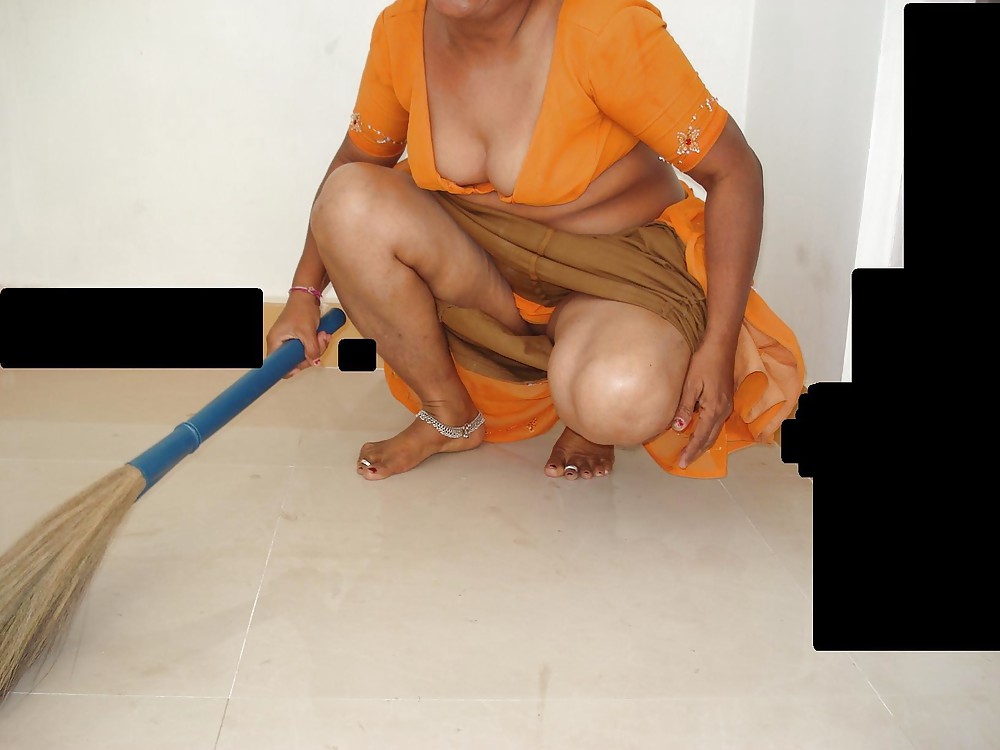 Porn Pics NAUGHTY INDIAN AUNTY