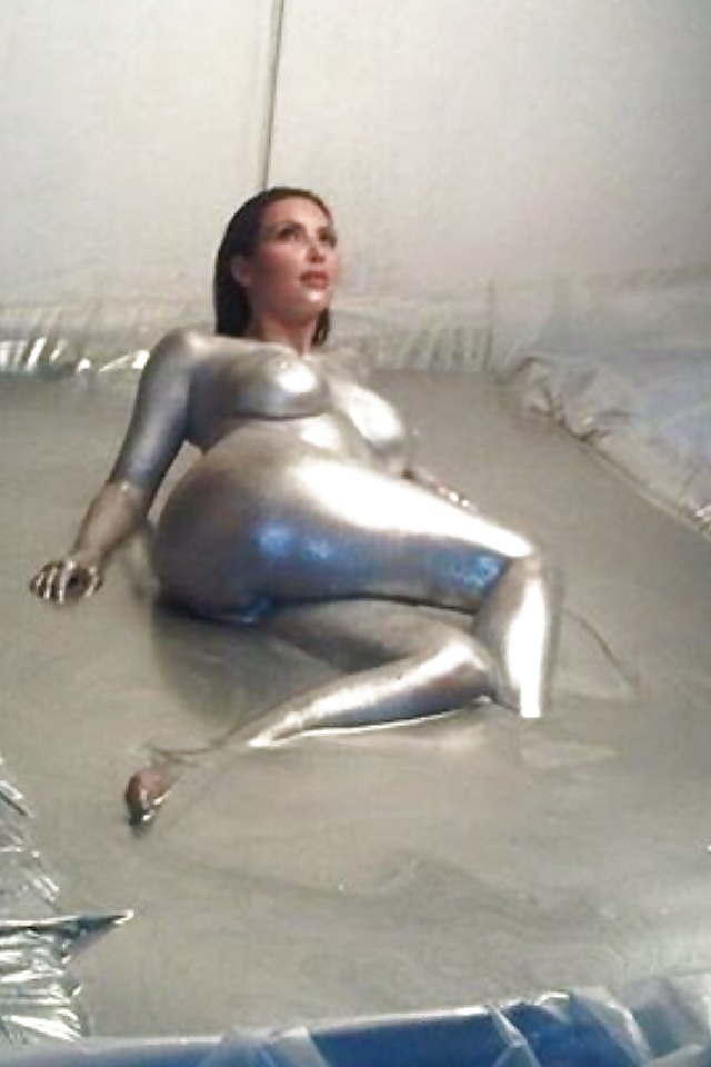 Porn Pics Armenian slut BBC whore Kim k