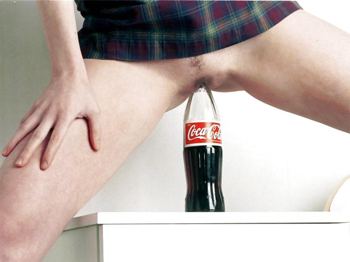 Porn Pics PLAY WITH COKE