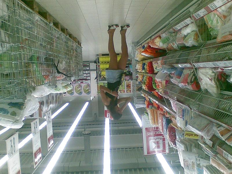 Porn Pics upskirt in supermarket Romania