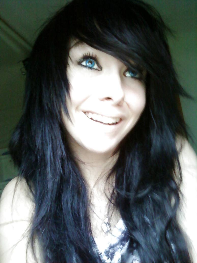 Porn Pics EMO Queen Bailey (NonNude)